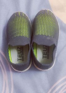 Slip-On Sneakers