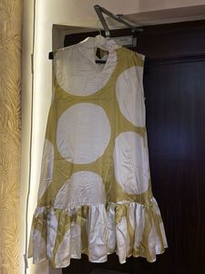 Elegant Sleeveless Mini Dress