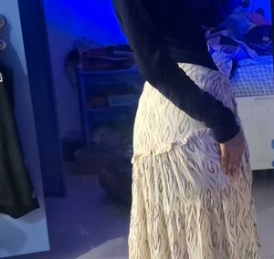 Flowy Printed Maxi Skirt