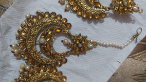 Earing With Maang Tikka