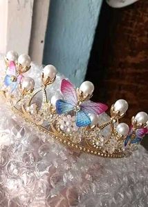 Sparkling Crown Tiara for Your Special Day