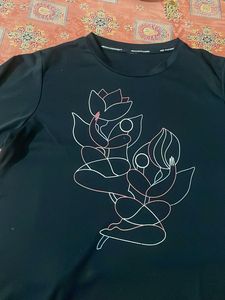 Black Lotus Graphic T-Shirt