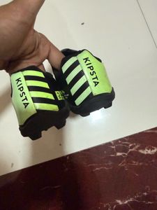 Kipsta Soccer Cleats