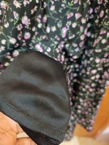 Xl Gown With Belt For Girls