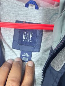 Gap Men's Navy Blue Lightweight Jacket