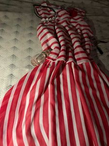 preety summer red dress