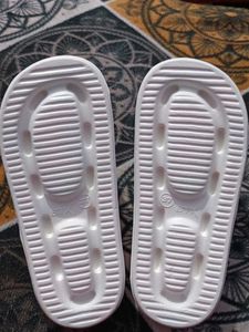 White Slides with 'G' Logo