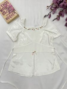 Chic White Puff Sleeve top,front slit