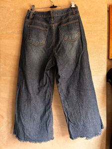 Distressed Wide Leg Jeans
