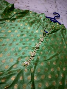 Banarasi Silk Kurti With Dupatta.. Limited Offer Hurry Up..