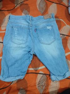 Men's Light Wash Distressed Denim Shorts