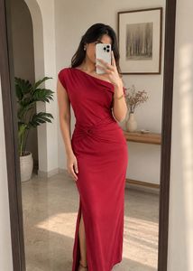 Elegant One-Shoulder Red Maxi Dress
