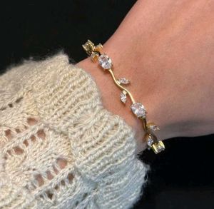 Beautiful Leaf &amp; Gemstone Bracelet Set