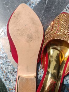 Embellished Flat Sandals♥️👠
