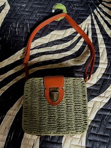 Chic Woven Crossbody Bag