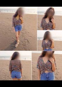 Deep knit top