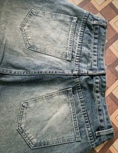 Retro-Style Oversized Wide-Leg Jeans
