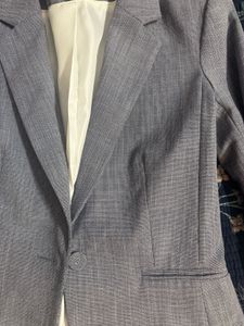 Gray Blazer - Stylish &amp; Versatile