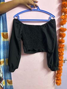 Black Off-Shoulder Puff Sleeve Top