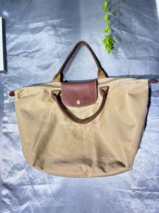 The Longchamp tote beg
