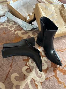 OFFER (free Zara mules) Chic Black Pointed Toe Ank
