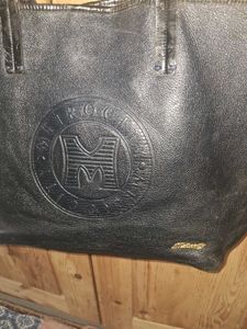 metro city Chic Black Leather Tote Bag