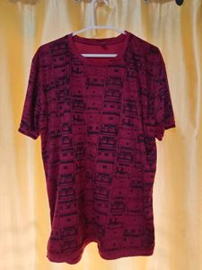 Men's Graphic Print Maroon T-Shirt