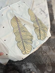 Cute Leaf Print Pillowcase-2