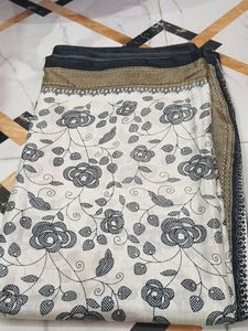 Elegant Floral Print Saree