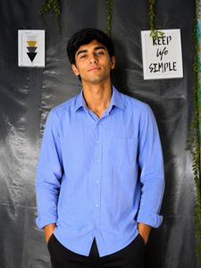 Men's Blue Classic Fit Dress Shirt