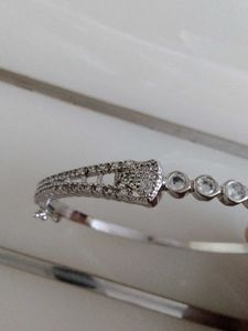 Elegant Bangle Bracelet