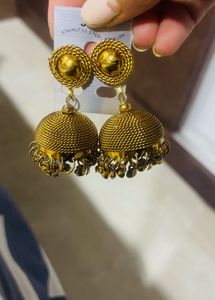 earring