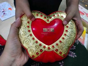 Heart Shaped Compact Powder