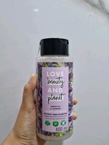 Love beauty & Planet argan oil shampoo