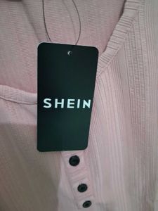 buttoned fitted top