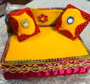 Red &amp; Gold Decorative Kreshna Ji Ka Bed