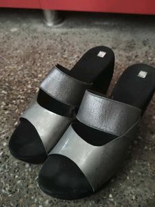 Stylish Metallic Wedge Sandals