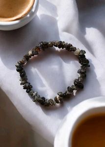 Iolite Crystal Chips Bracelet