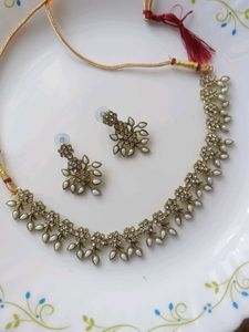 Elegant Necklace and Earring Set