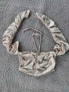 Halter-neck crop top