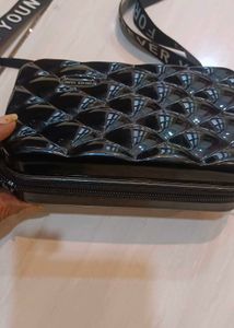 Chic Quilted Black Crossbody Bag