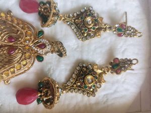 Exquisite  Kundan Jewellery Set