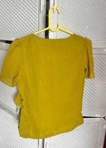 Chic Ruffle Top