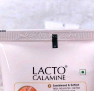 Lacto Calamine Ubtan Facewash