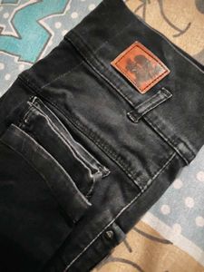 Classic Black Skinny Jeans