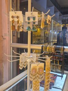 New jewelry shop