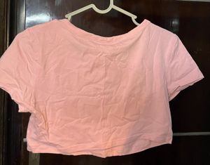Chic Pink Cropped T-Shirt