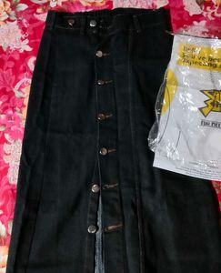 Black Denim Button straight skirt(new)