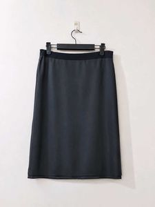 032 Classic Black Skirt (Imported)