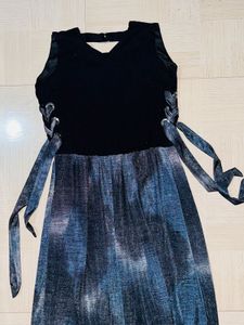 Elegant Black and Blue Party Dress